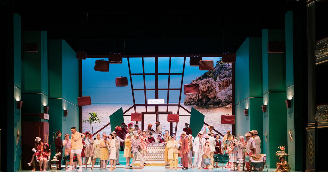 L'elisir d'amore is an own production of Teatre Principal de Palma.