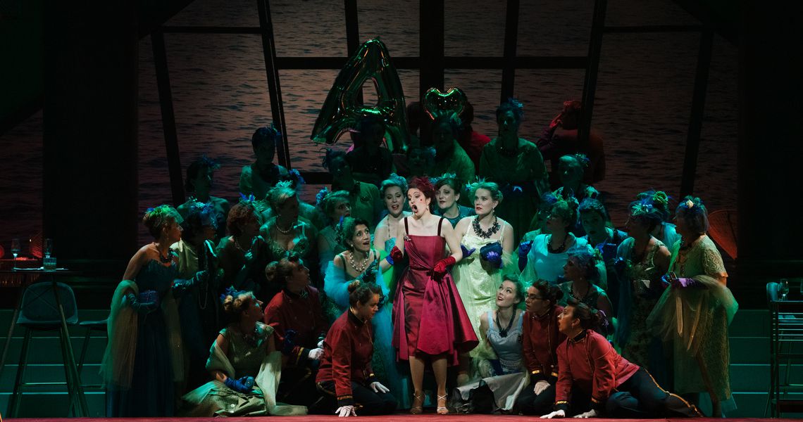 L'elisir d'amore is an opera production of Teatre Principal de Palma.