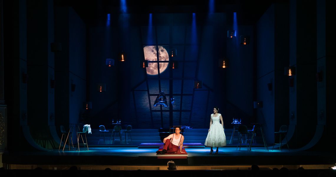 L'elisir d'amore is an opera production of Teatre Principal de Palma.