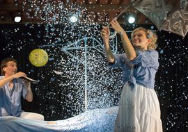 Un núvol gris, gras i gros